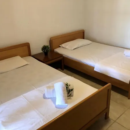 La Maison Du Grec بيت للعطل